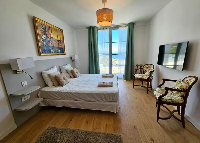 Villa Superbe Avec Piscine- Erbalunga Cap Corse Brando