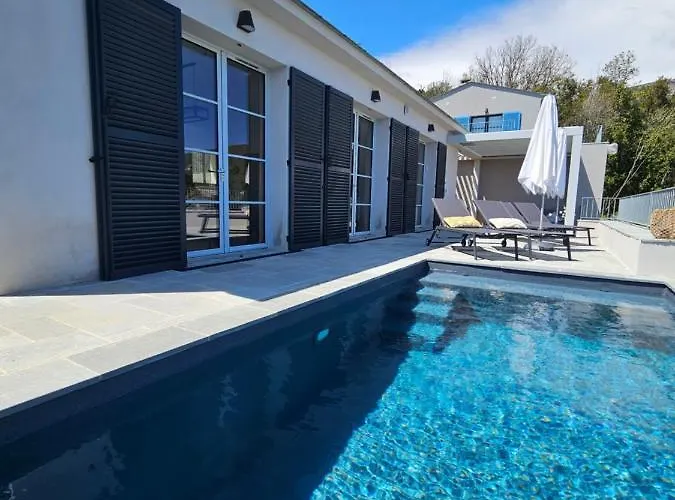 Superbe Avec Piscine- Erbalunga Cap Corse * Brando